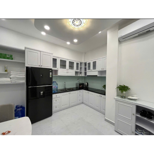 Phòng Tươi Sáng (Bright Room)